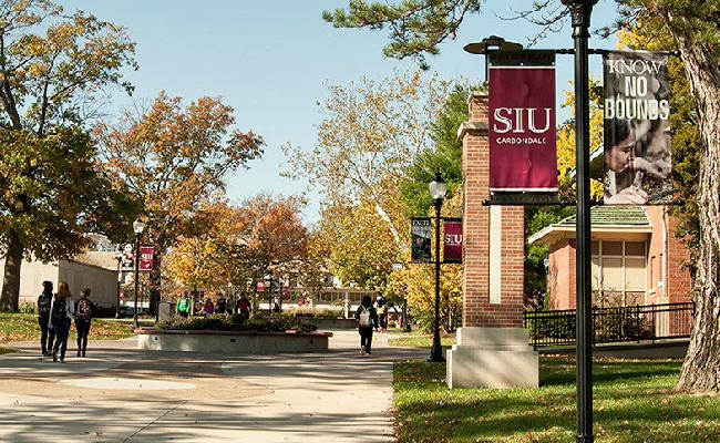 32216-Southern-Illinois-University-CS-Featured-Image-Image_705x400_v1-01.jpg