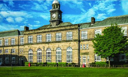 33929-Harrogate-Grammar-School-Q1-21-UKI-CS-UK-Featured-Image_705x400_v1.jpg