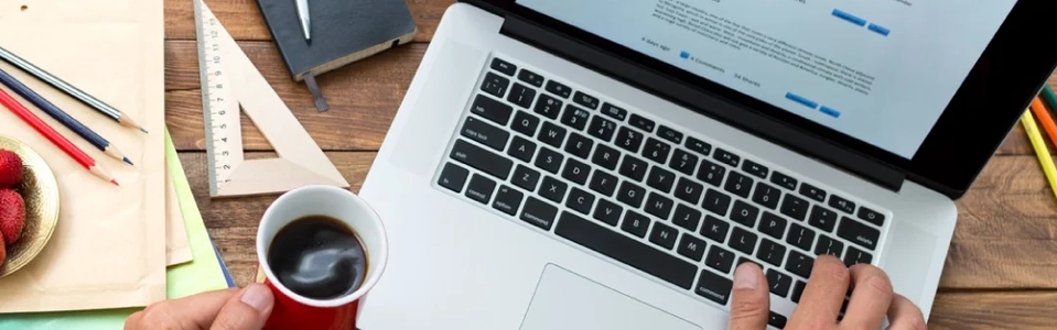 Blog-Writing-to-Enhance-Your-Networking-Career.jpeg